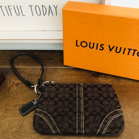 Authentic Brown Coach Wristlet - Picture 3 of 5